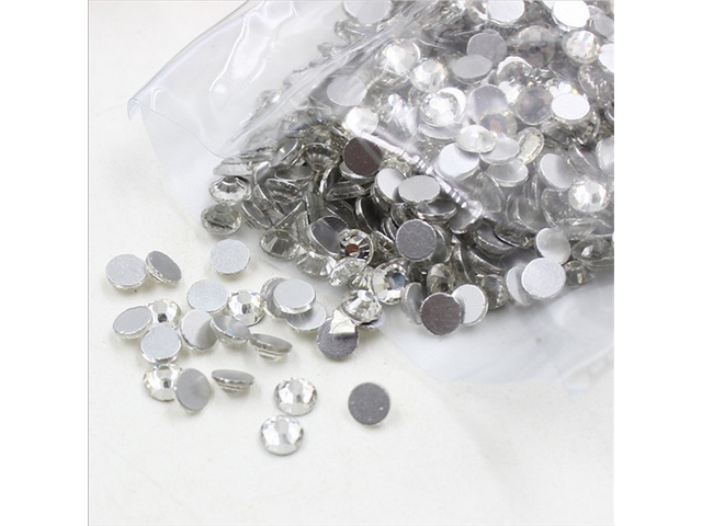 2Pack X 200g White Plastic Flatback Rhinestones Wholesale